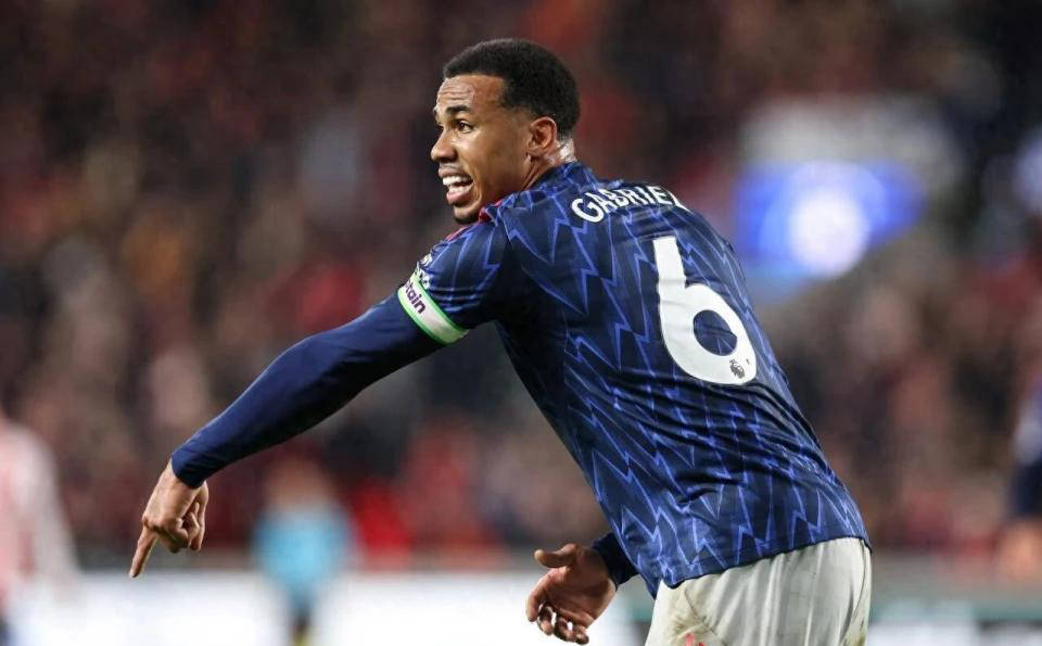 英超阿森纳遇阻四连胜终结,西甲豪门巴萨惨遭重创,冠军争夺悬念陡增